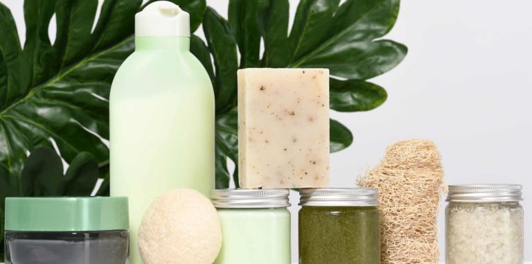 As diferenças entre produtos de beleza orgânicos, naturais e veganos